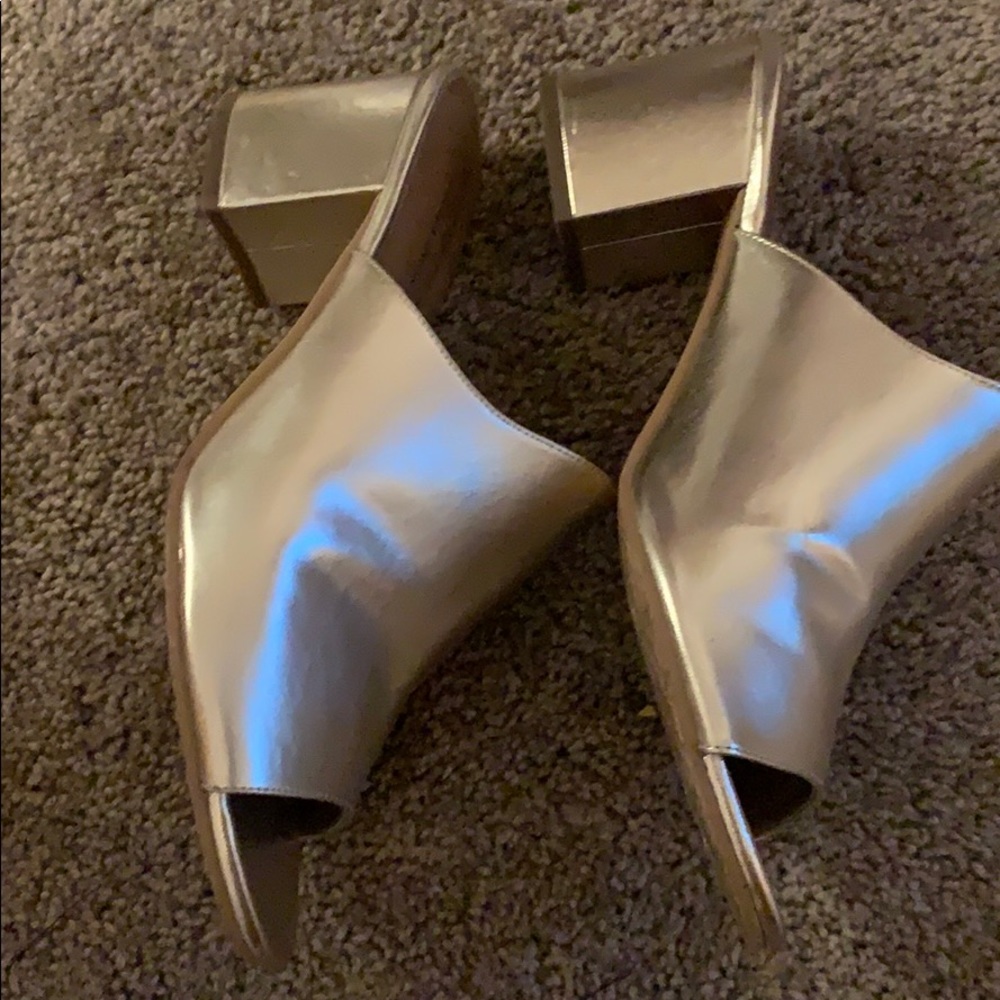 Mules - Picture 3 of 5